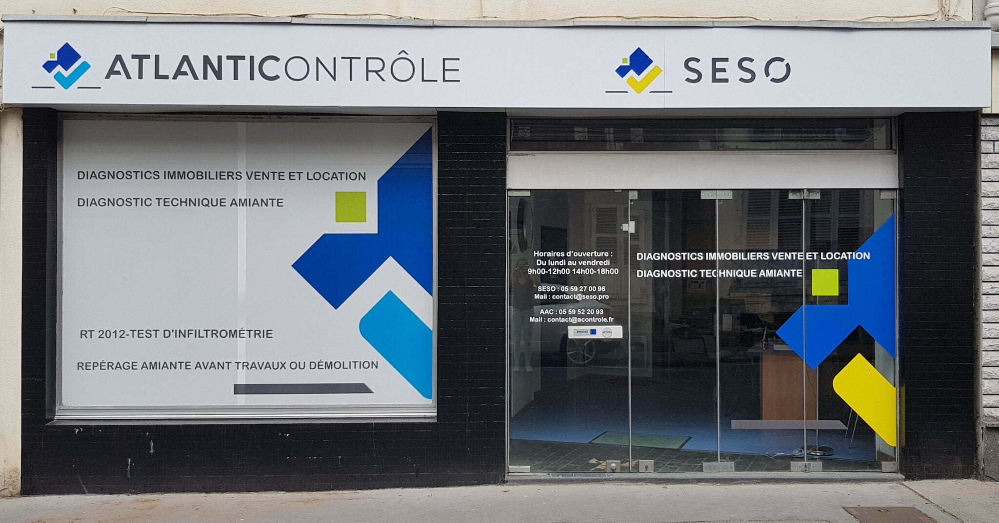 Realisation Enseigne Facade Pau Creation Panneaux Adhesifs Micro Perforé Agence Seso Atlantique Controle